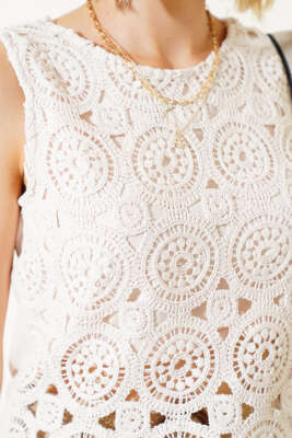 Sıfır Kol Dantelli Bluz Bej - Kadın Giyim Modelleri