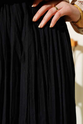 Sık Pileli Bel Lastikli Kırışık Etek Siyah - Uzun Etek