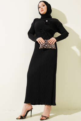 Sık Piliseli Bel İp Kuşaklı Elbise Siyah