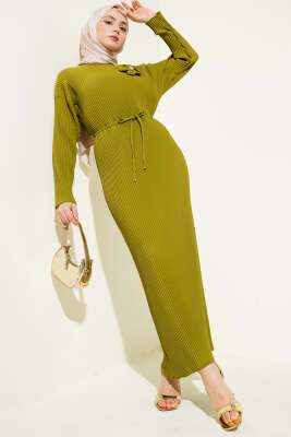 Sık Piliseli Bel İp Kuşaklı Elbise Yağ Yeşili 