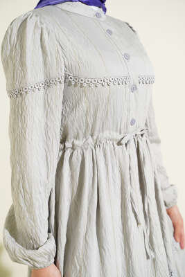 Sim Çizgili Güpür Detaylı Elbise Gri - Elbise