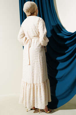 Sim Puantiyeli Volanlı Kuşaklı Elbise Bej - Tesettür Elbise