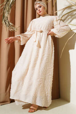 Sim Sakallı Balon Kol Kuşaklı Elbise Bej - Tesettür Elbise