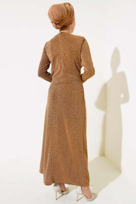 Simli Degaje Yaka Elbise Camel - Tesettür Elbise
