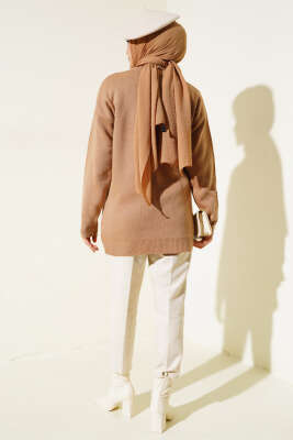 Sıralı Taşlı Triko Tunik Büsküvi - Triko Tunik