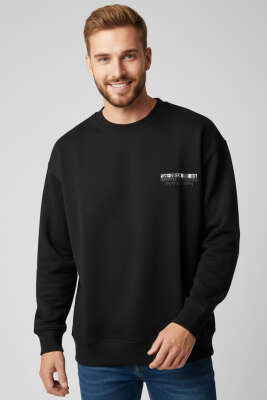 Sırt Ve Yaka Baskılı Erkek Sweatshirt Siyah - Erkek Sweatshirt