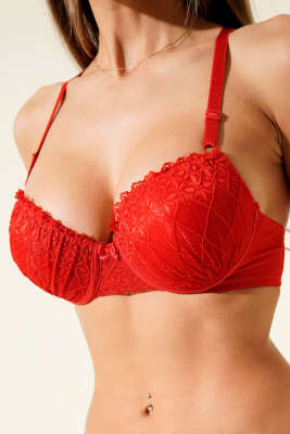 Sırtı Çapraz Dantelli Destekli Sütyen Kırmızı - ECEM YILDIZ