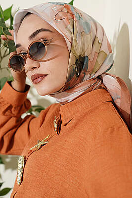 Soft Çiçek Desenli Eşarp Camel - MODA KAPRİS