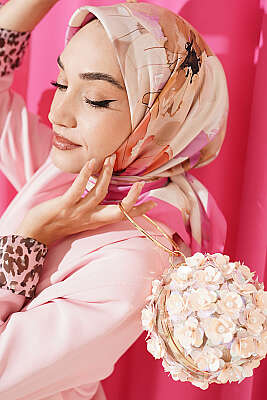 Soft Çiçek Desenli Eşarp Fuşya - MODA KAPRİS