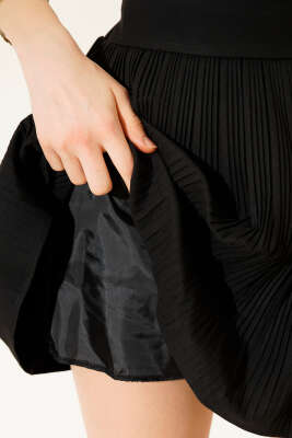 Şort Astarlı Piliseli Mini Etek Siyah - Kadın Giyim Modelleri