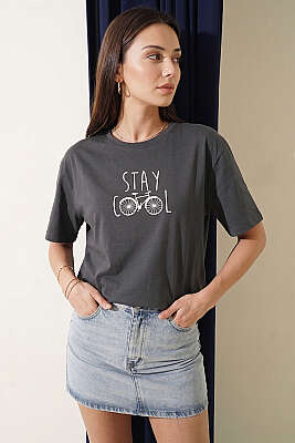 Stay Cool Baskılı T-shirt Füme - Kadın Giyim Modelleri
