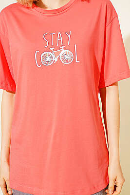 Stay Cool Baskılı T-shirt Somon - Kadın Giyim Modelleri