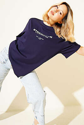 Stockholm Yazılı T-shirt Lacivert - HELLIE