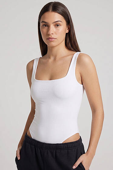 String Çıtçıtlı Body Beyaz - Kadın Giyim Modelleri
