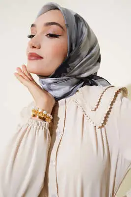 Su Gölgesi Desenli Eşarp Siyah 