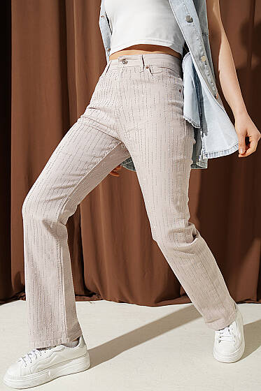 Su Yolu Taşlı Gabardin Kot Pantolon Bej - Kadın Giyim Modelleri