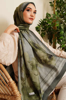Sulu Boya Desen Soft Şal Zümrüt - Başörtüsü