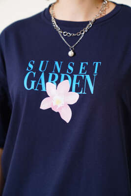 Sunset Baskılı T-shirt Lacivert - Kadın Giyim Modelleri