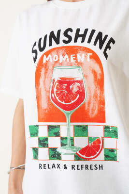 Sunshıne Moment Baskılı T-Shirt Beyaz - Kadın Giyim Modelleri