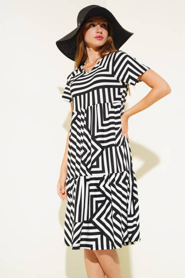 Süprem V Yaka Elbise Siyah Beyaz - Yeni Giyim