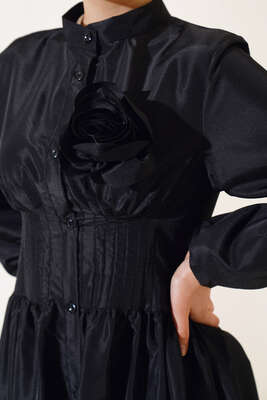 Tafta Gül Aksesuarlı Elbise Siyah - Thumbnail