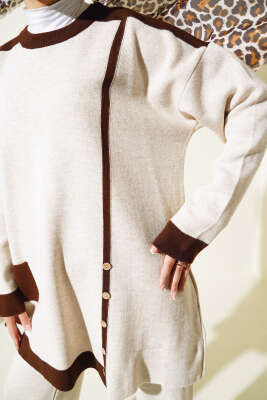 Tahta Düğme Detaylı Triko İkili Takım Bej - Triko İkili Takım