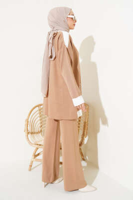 Tahta Düğme Detaylı Triko İkili Takım Bisküvi - Triko İkili Takım