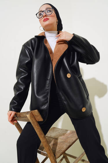 Tahta Düğmeli İçi Kürklü Deri Mont Siyah - Mont