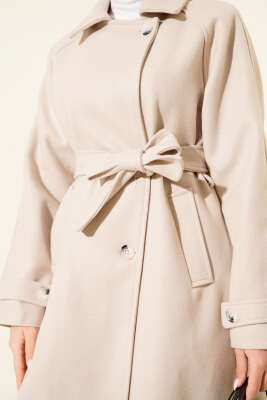 Tahta Düğmeli Kruvaze Yaka Kaşe Kaban Bej - Günün Seçilenleri