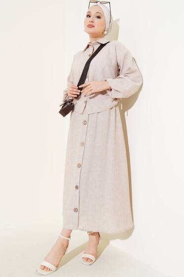 Tahta Düğmeli Yan Büzgülü Etekli Takım Bej - İkili Takım