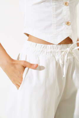 Tahta Düğmeli Yelekli İkili Takım Ekru - Kadın Giyim Modelleri