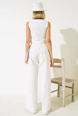 Tahta Düğmeli Yelekli İkili Takım Ekru - Kadın Giyim Modelleri