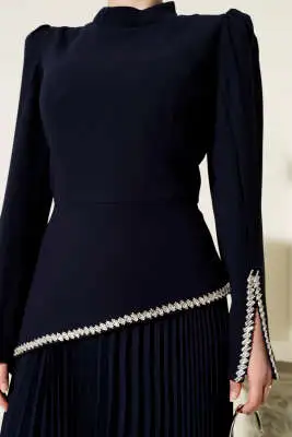 Taş Detaylı Alt Piliseli Elbise Lacivert - Tesettür Elbise