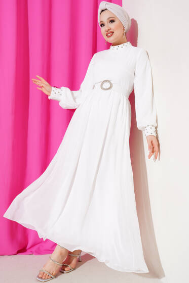 Taş Detaylı Kemerli Şifon Elbise Beyaz - Tesettür Elbise
