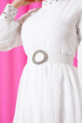 Taş Detaylı Kemerli Şifon Elbise Beyaz - Tesettür Elbise