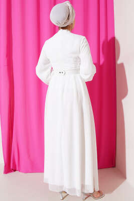 Taş Detaylı Kemerli Şifon Elbise Beyaz - Tesettür Elbise