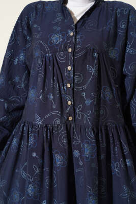 Taş Düğmeli Çiçek Desenli Elbise Lacivert - Tesettür Elbise