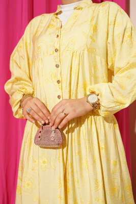 Taş Düğmeli Çiçek Desenli Elbise Sarı - Tesettür Elbise