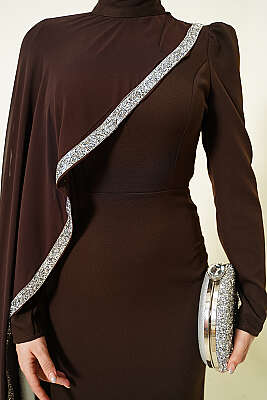 Taş Şeritli Tül Pelerinli Abiye Elbise Kahve - Elbise