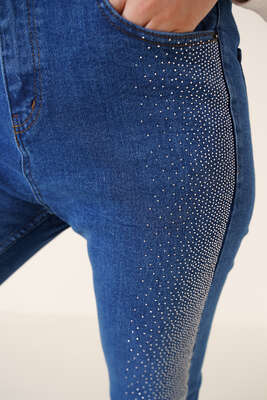 Taş Süslemeli İspanyol Paça Jean Pantolon Orta Mavi - Kot Pantolon