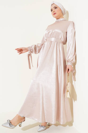 Taş Süslemeli Kuşaklı Jakar Elbise Bej - Elbise