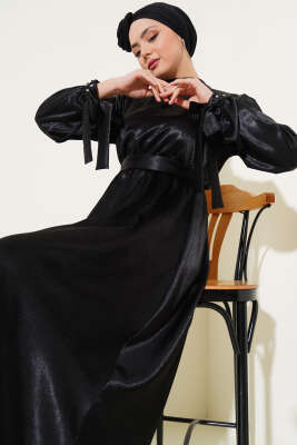 Taş Süslemeli Kuşaklı Jakar Elbise Siyah - Tesettür Elbise