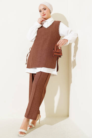 Taş Süslemeli Yan Bağlamalı Üçlü Takım Kahve - İkili Takım