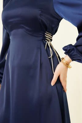 Taşlı Bağlamalı Saten Abiye Elbise Lacivert - Elbise