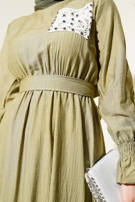 Taşlı Dantel Cepli Bel Lastikli Elbise Çağla Yeşili - Tesettür Elbise