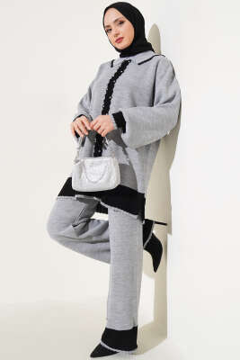 Taşlı Gömlek Yaka Triko İkili Takım Gri 