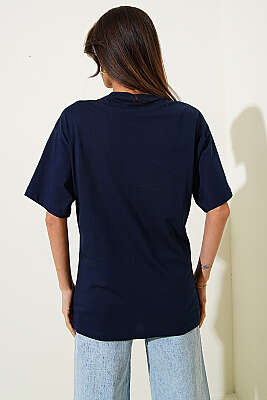 Taşlı Güpür Çiçekli T-shirt Lacivert - Kadın Giyim Modelleri