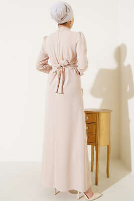 Taşlı Kemer Tokalı Elbise Bej - Tesettür Elbise