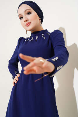 Taşlı Kemer Tokalı Elbise Lacivert - Tesettür Elbise