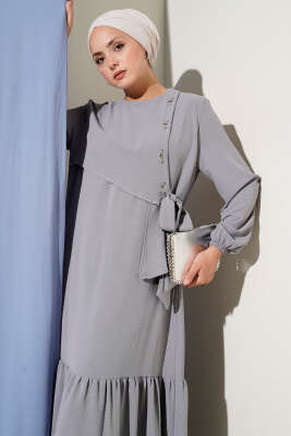 Taşlı Kuş Gözü Detaylı Bağlamalı Elbise Gri - Tesettür Elbise
